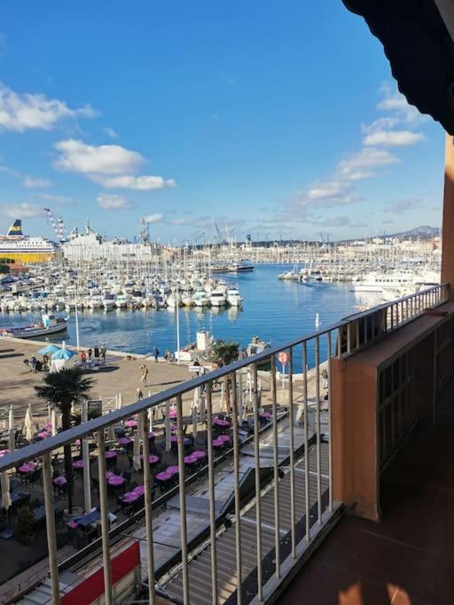 Marina Dream Apartment Тулон Екстериор снимка