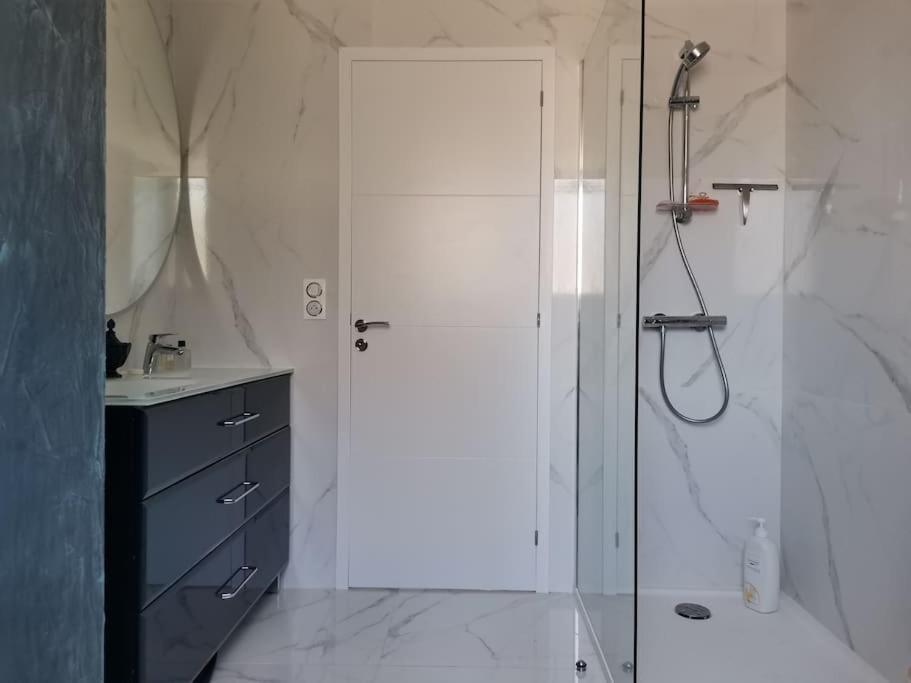 Marina Dream Apartment Тулон Екстериор снимка